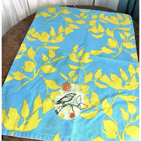 Cotton Embroidered Hummingbird Apron With Matching Dish Towel - Picture 9 of 10